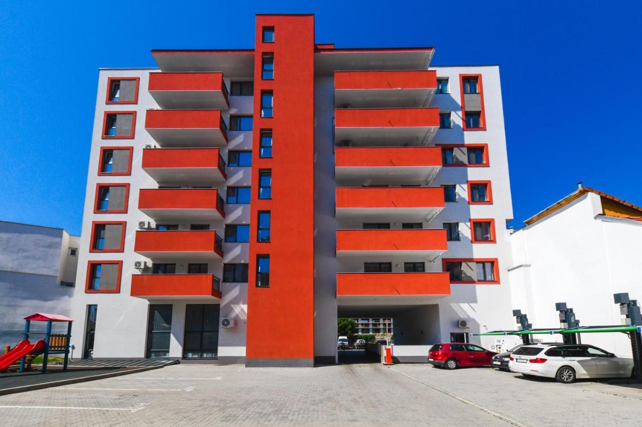 Panoramic Apartment With Terrace Cluj-Napoca Exterior foto